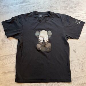 Uniqlo x KAWS Tokyo First Tee Shirt